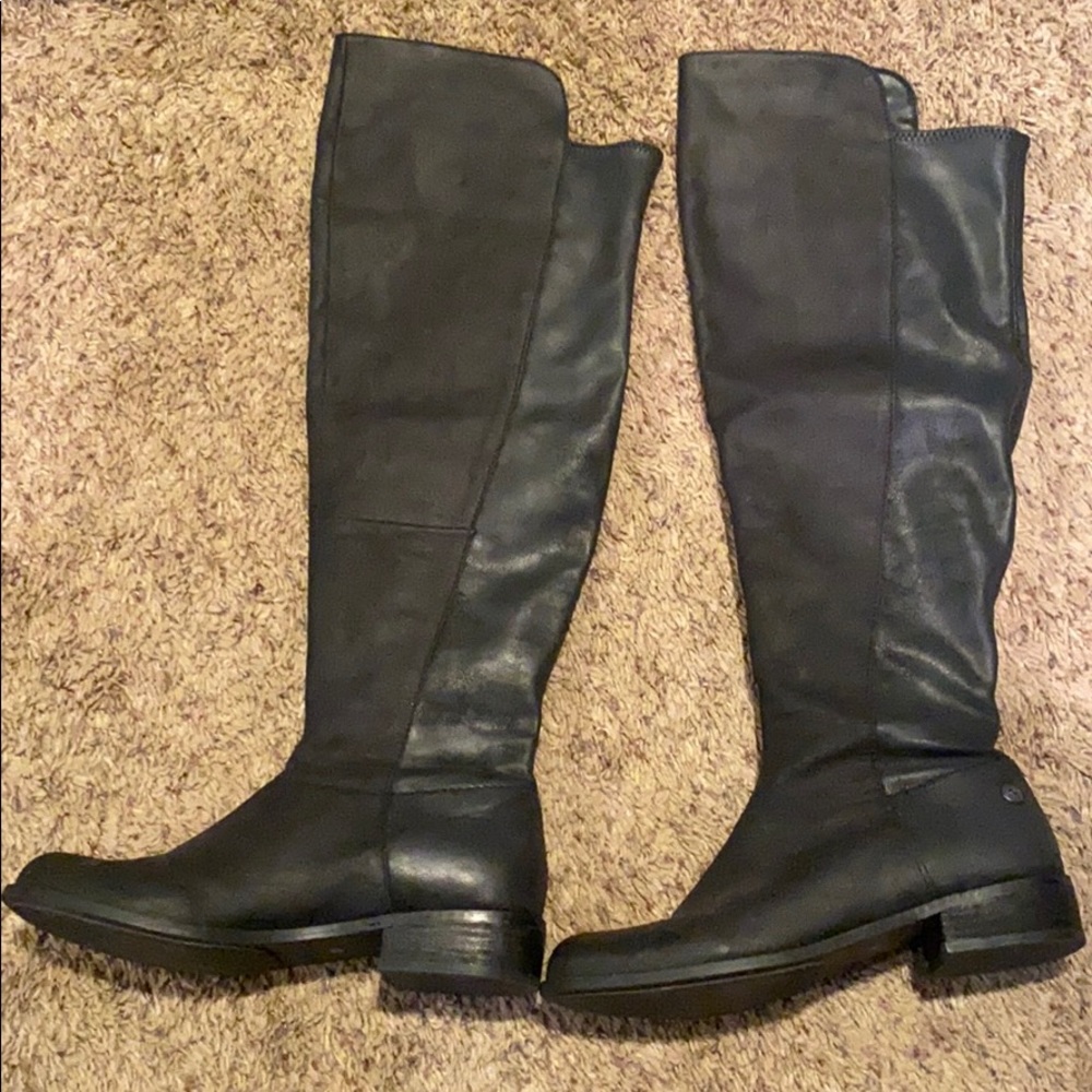 🌼 Steve Madden Over the Knee boots